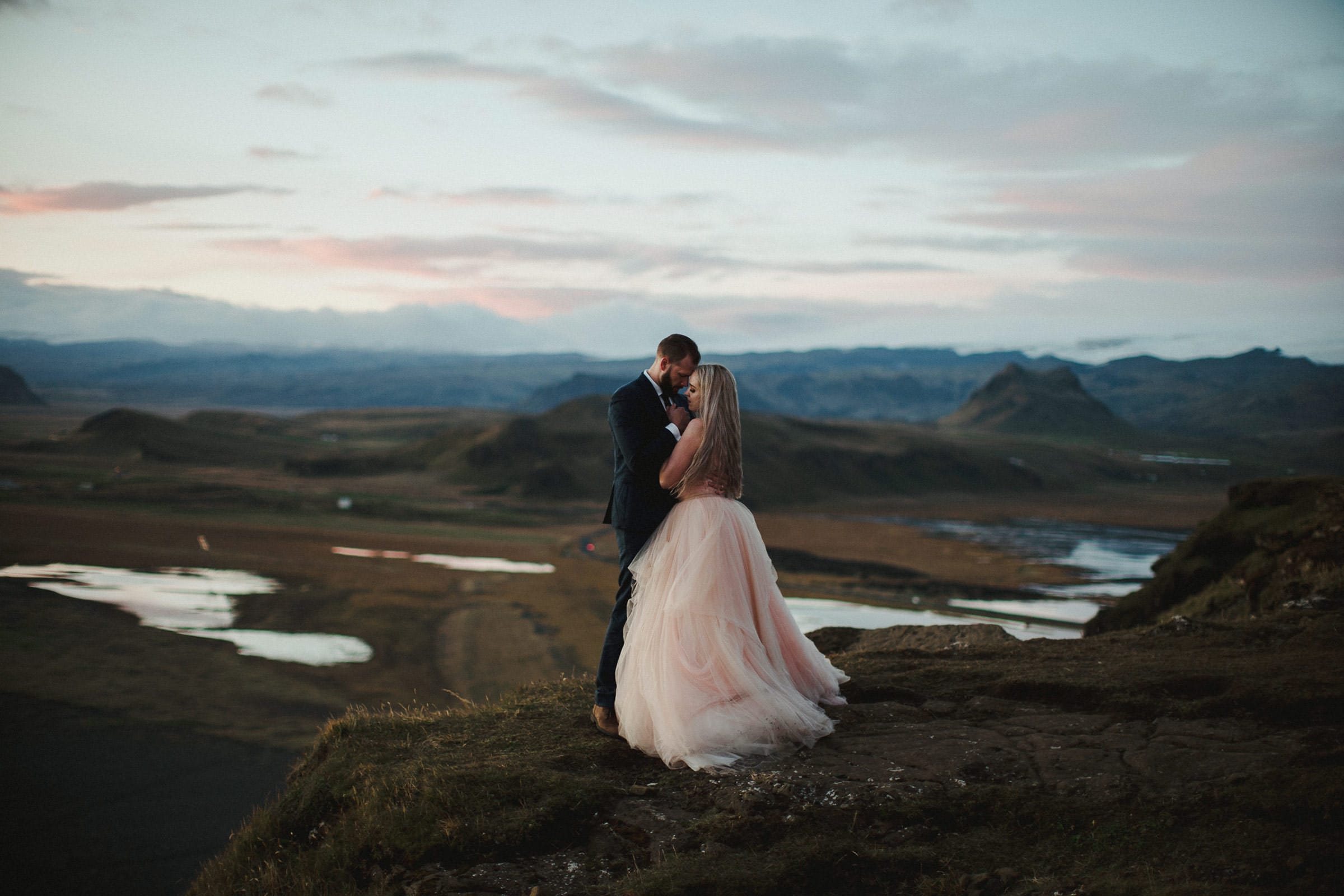iceland-wedding-videographer