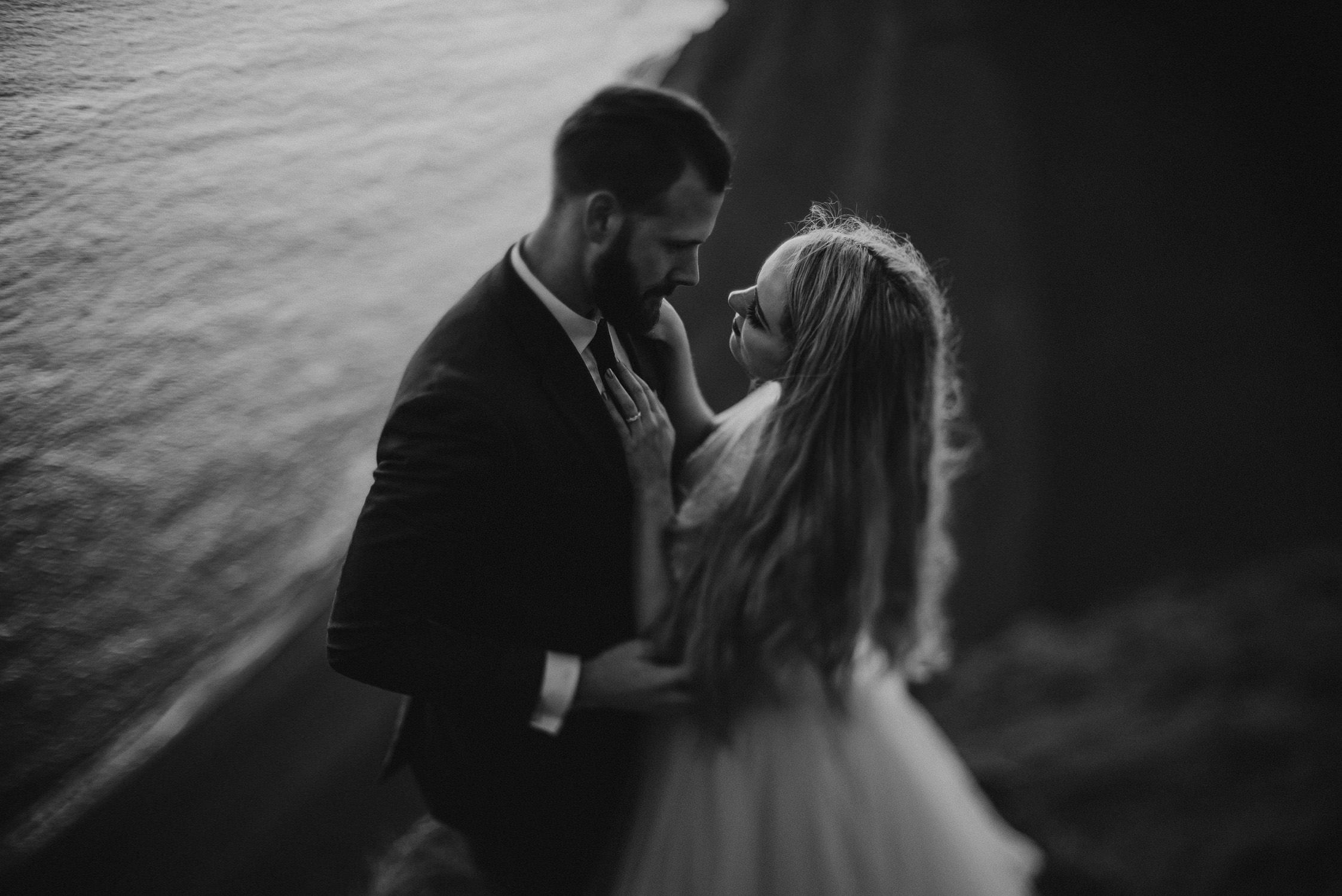iceland-wedding-videographer